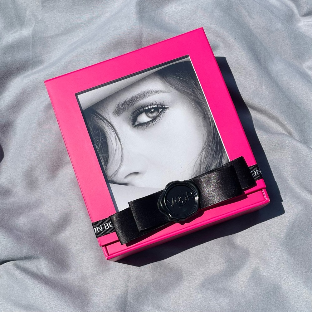 Viktor & Rolf Picture Frame - Picture 2 of 12